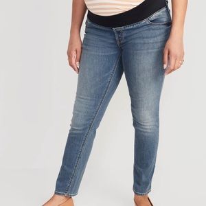 Old Navy Maternity front low panel power slim straight jeans. Worn once